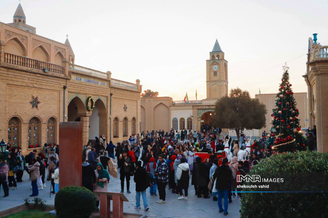 Weihnachtsfeiern erhellen das Viertel Neu-Dscholfa in Isfahan